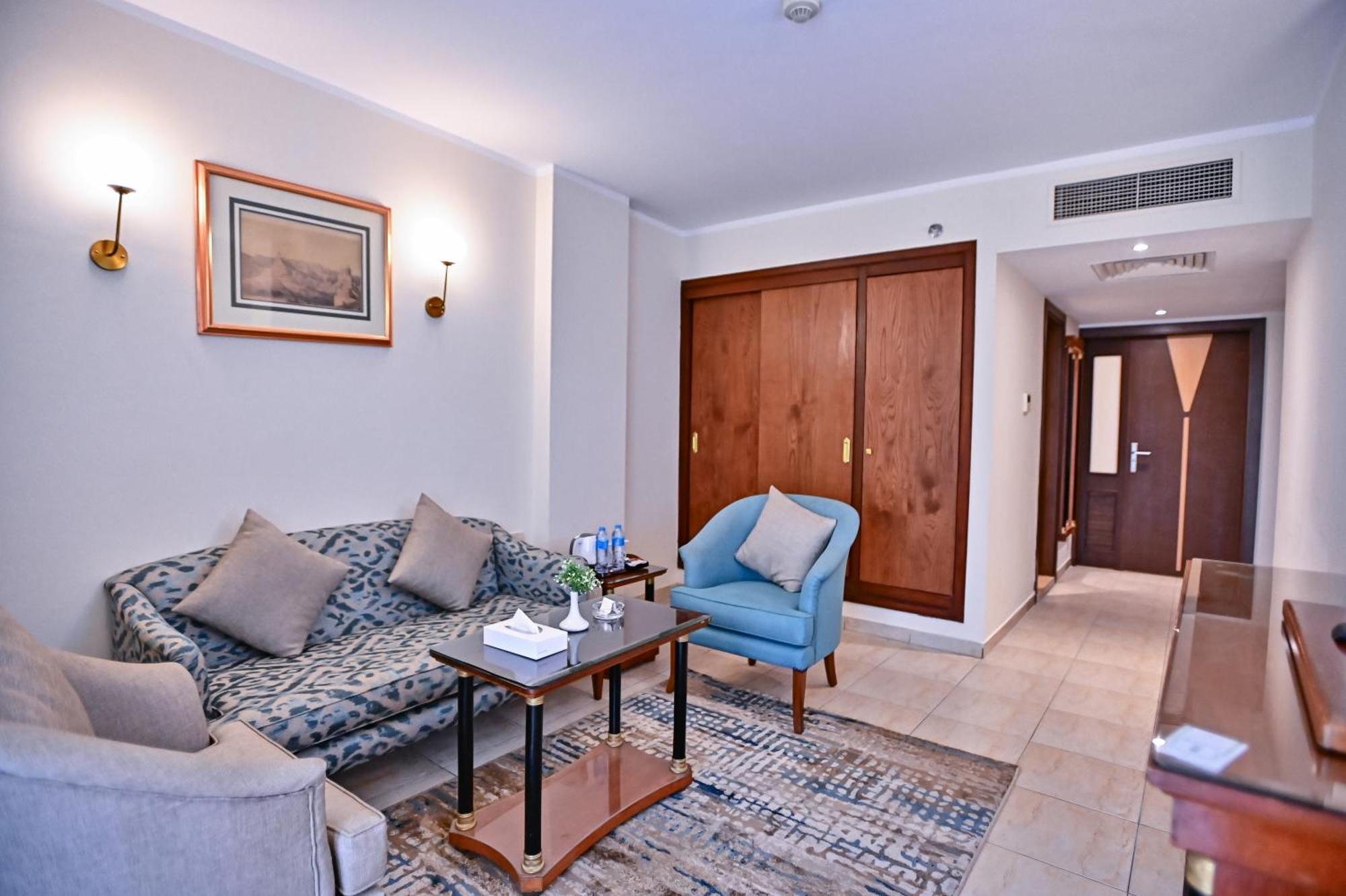 Swiss Inn Nile Hotel Giza ภายนอก รูปภาพ
